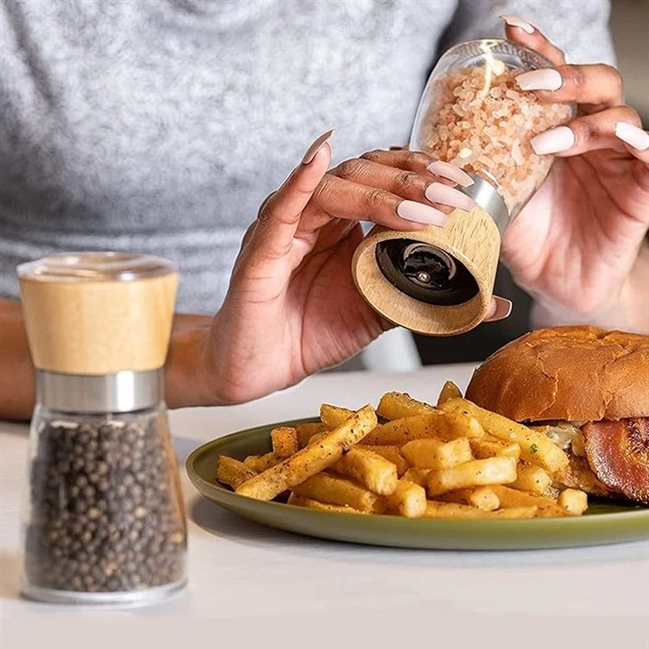 Wooden Pepper Mill Wooden Pepper Mill